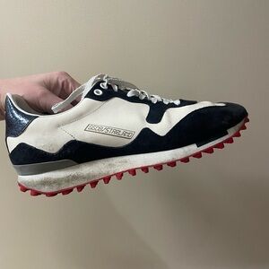 Women’s size 40 skateboarding shoes